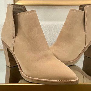Dolce Vita Tan Leather Booties